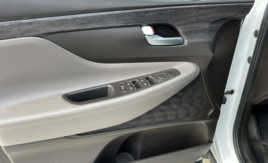 2019 Hyundai Santa Fe SE