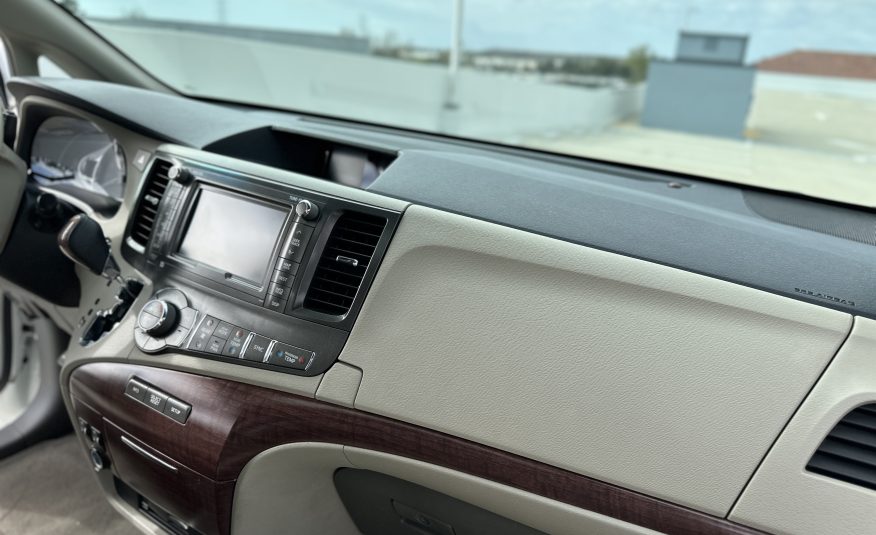 2013 Toyota Sienna Limited