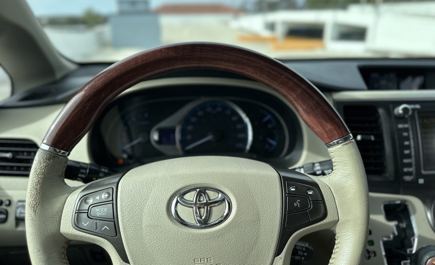 2013 Toyota Sienna Limited