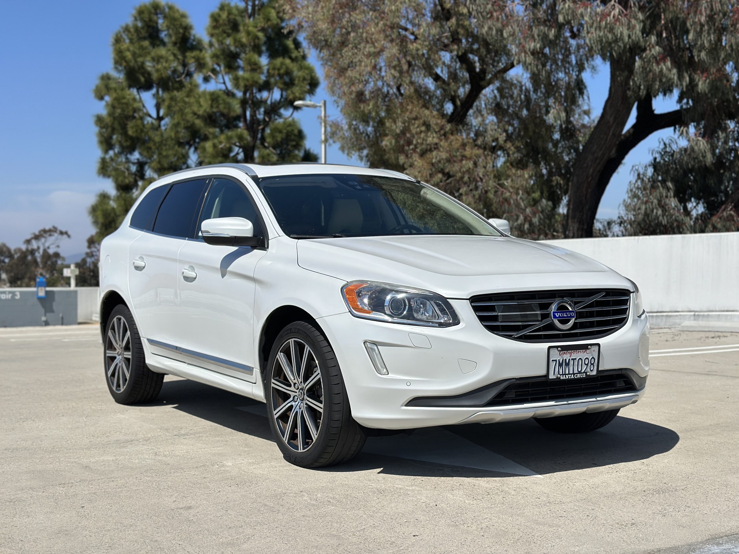 2015 Volvo XC60 T5 Platinum