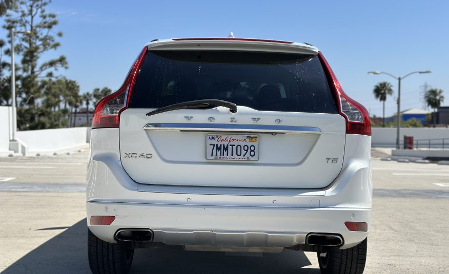 2015 Volvo XC60 T5 Platinum
