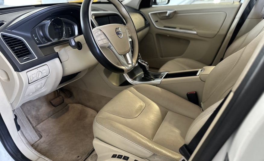 2015 Volvo XC60 T5 Platinum