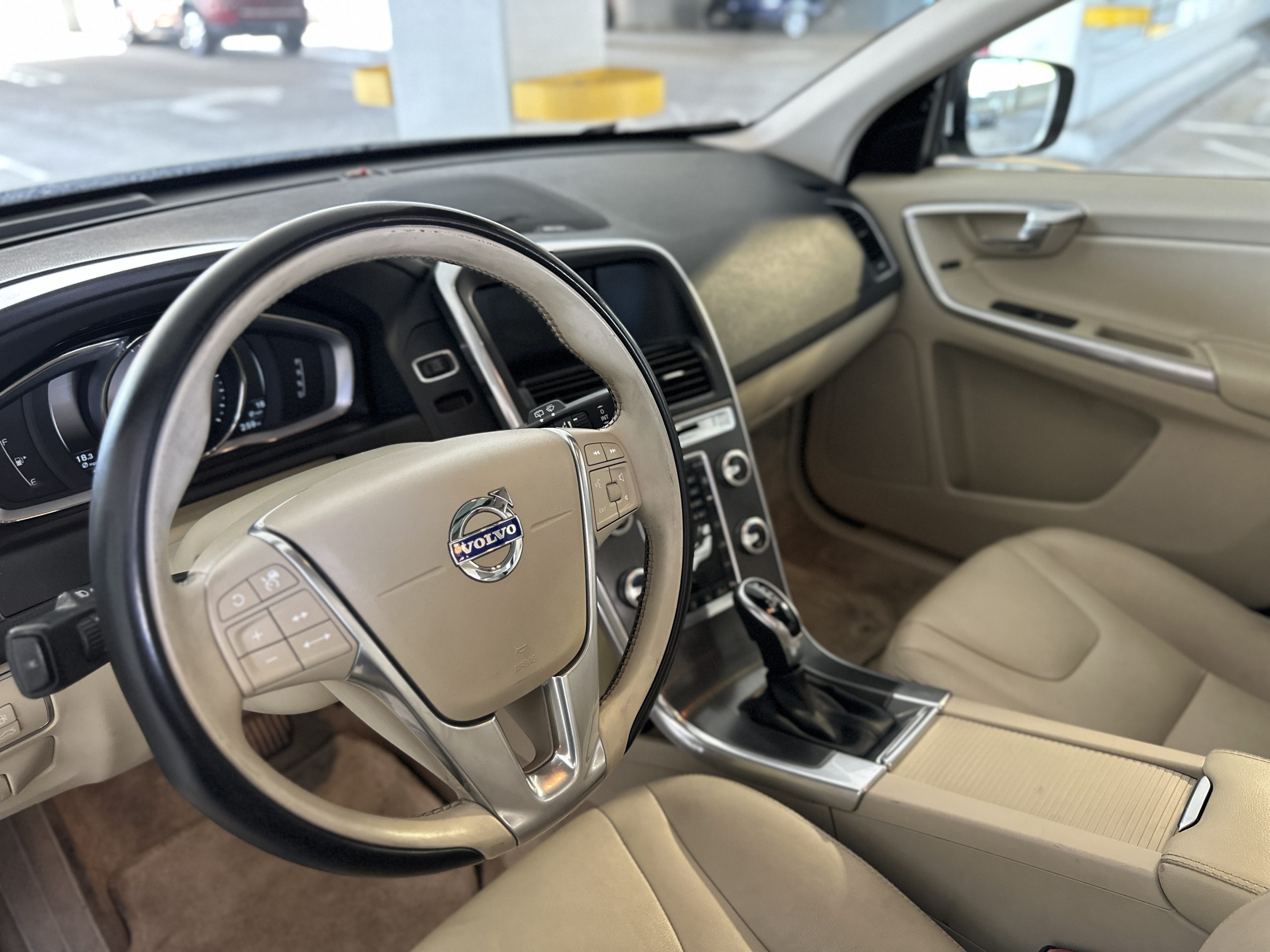 2015 Volvo XC60 T5 Platinum