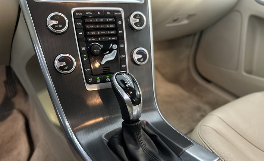 2015 Volvo XC60 T5 Platinum