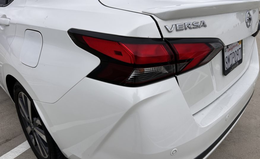 2020 Nissan Versa SR