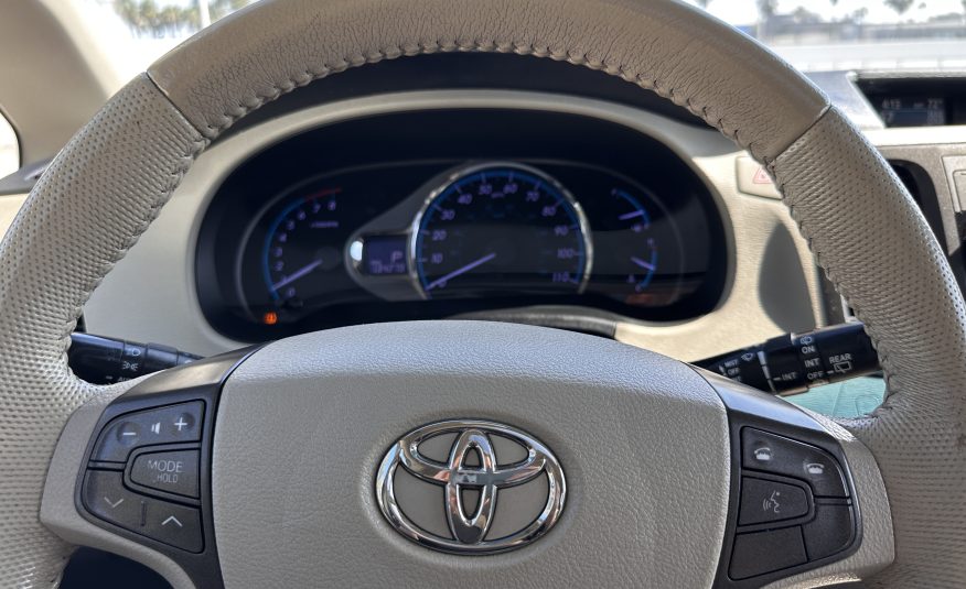 2014 Toyota Sienna XLE