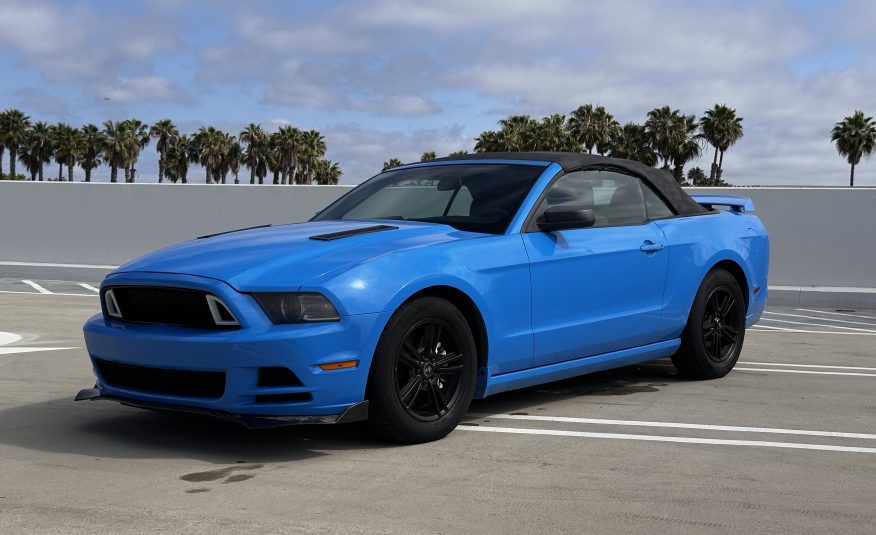 2014 Ford Mustang V6 Convertible