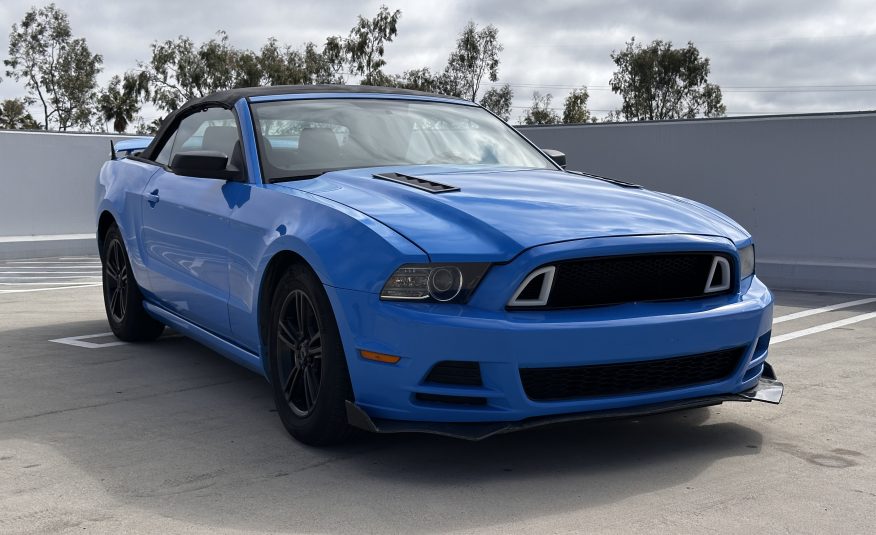 2014 Ford Mustang V6 Convertible