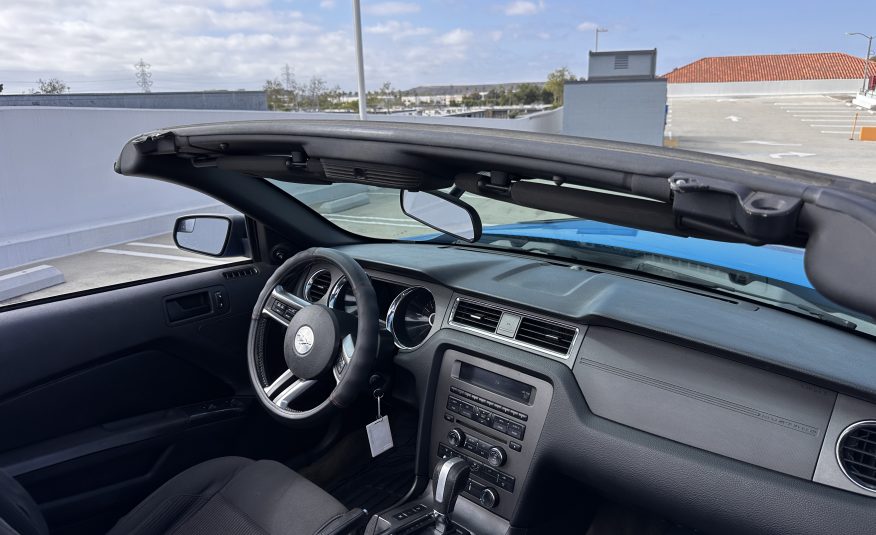 2014 Ford Mustang V6 Convertible