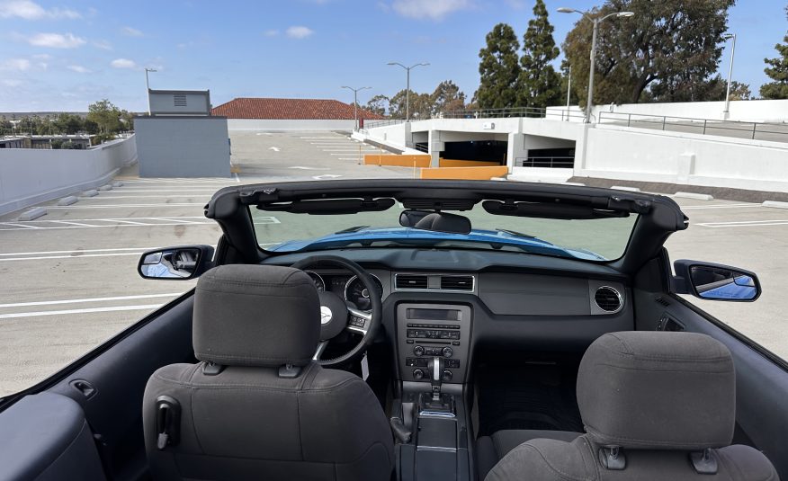2014 Ford Mustang V6 Convertible
