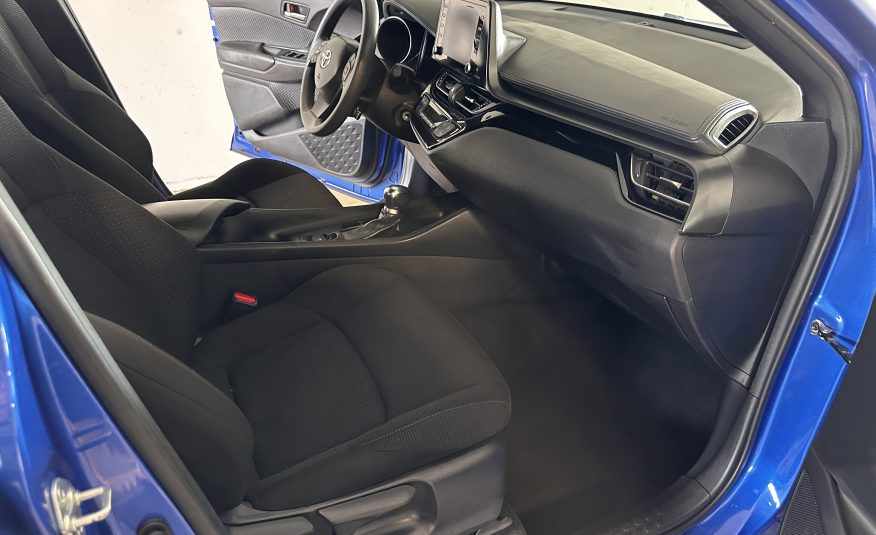 2019 Toyota CH-R LE