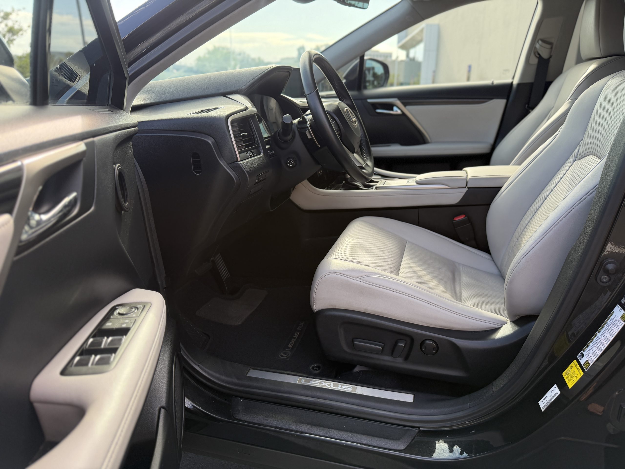 2020 Lexus RX 350 - Photo 8